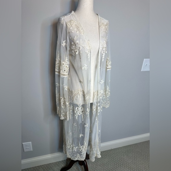 Fashion Nova Other - Sz XL Fashion Nova embroidered cream sheer long kimono duster lace